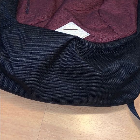 NWT The North Face Pivoter Backpack, Red - Picture 3 of 12